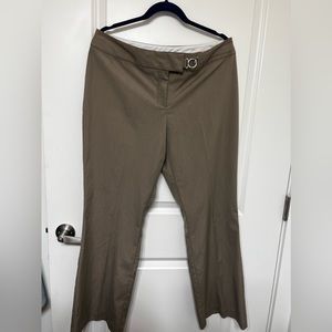 Casual dress slacks Worthington pants crème tan size 14 petite silver buckle
